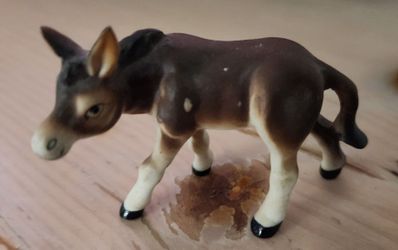 Vintage figurine