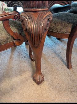 Selling dinning room set
