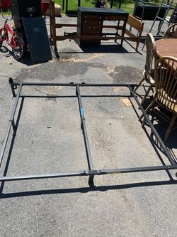 Metal Bedframe Full-Queen