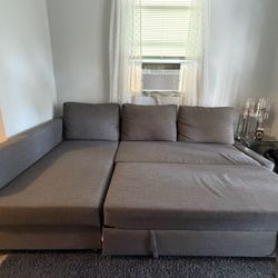Couch / Bed 