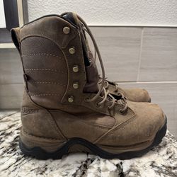 Danner Pronghorn 8” hiking or hunting boots