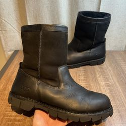 UGG Australia Mens 15 Black Leather Beacon 5485 Sheepskin Lined Work Boots