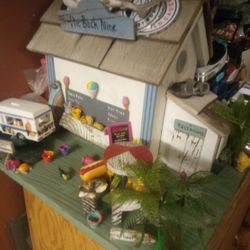 The Back Nine Wooden House