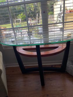 Half moon entry table