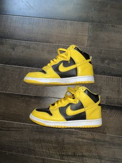 Nike Dunk High Iowa Men’s Size 9 Sneakers 