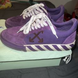 Off White Vulc Purple/Burgandy