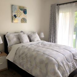 Full/Twin Trundle Beds With Mattress 