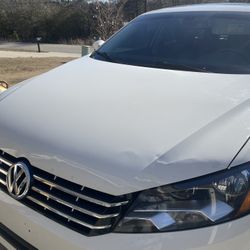 Volkswagen Passat Hood 