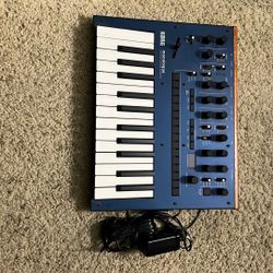Korg Monologue Monophonic Analog Synthesizer 
