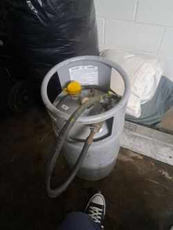 Forklift propane tank full