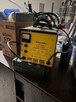Tornado 24 volt charger