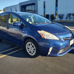2013 Toyota Prius V