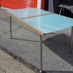 Extendable Glass Table