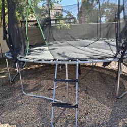 Lrg Trampoline  Frer