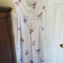New CAROLE HOCHMAN nightgown. Size M