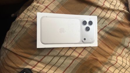 iPhone 17 pro max Box only