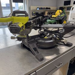 RYOBI SAW