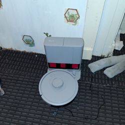 Shark Vacuum  Robot