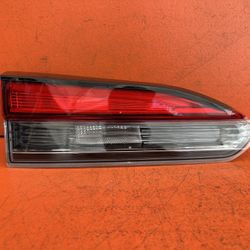2022 2023 2024 TOYOTA COROLLA CROSS LEFT DRIVER SIDE INNER TAIL LIGHT OEM