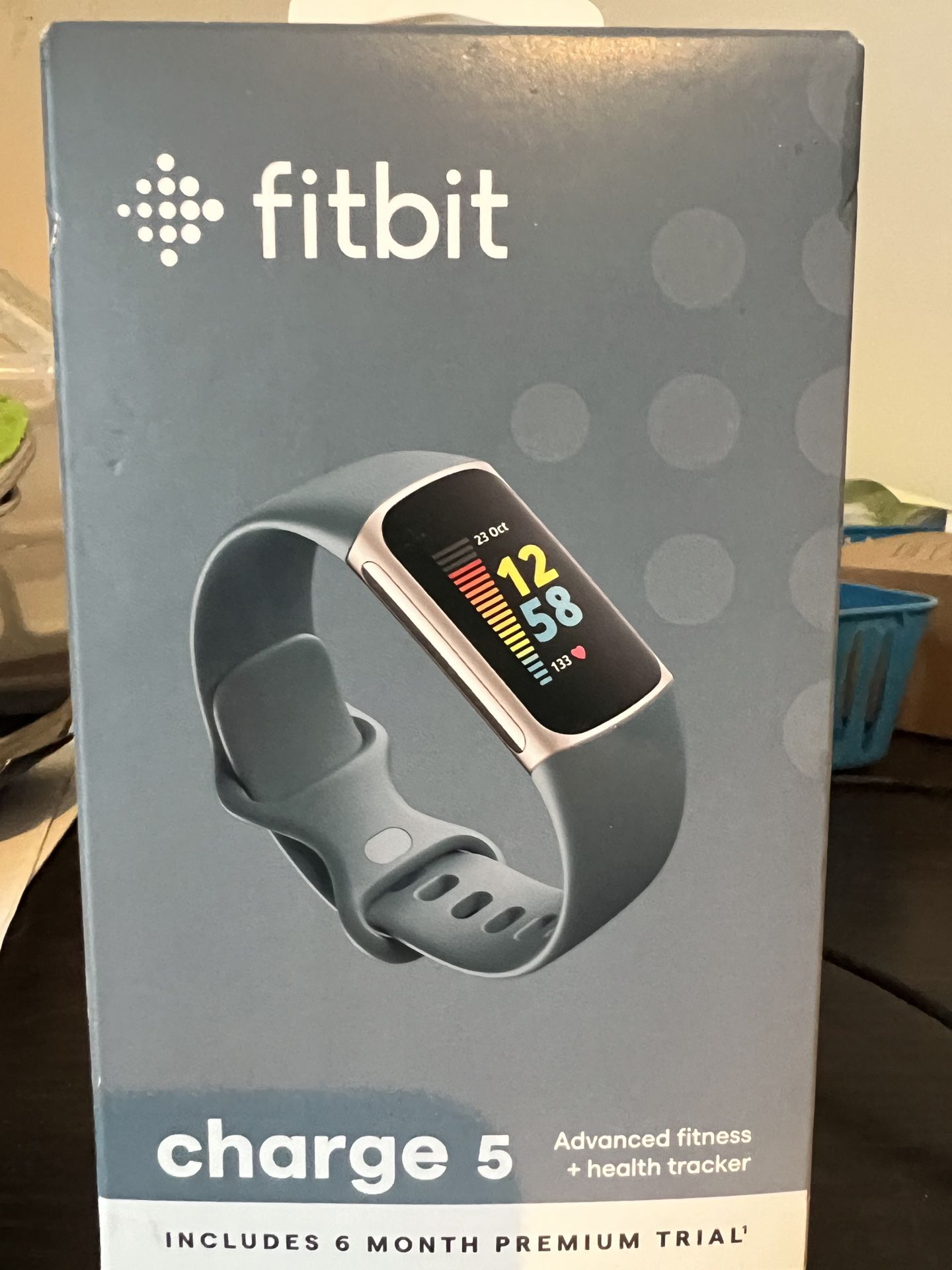 Fit Bit Charge Five