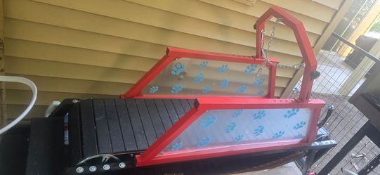 Dog Grooming Treadmill with Paw Print Design