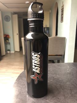 Yeti Rambler 64oz Bottle for Sale in Nashville, TN - OfferUp