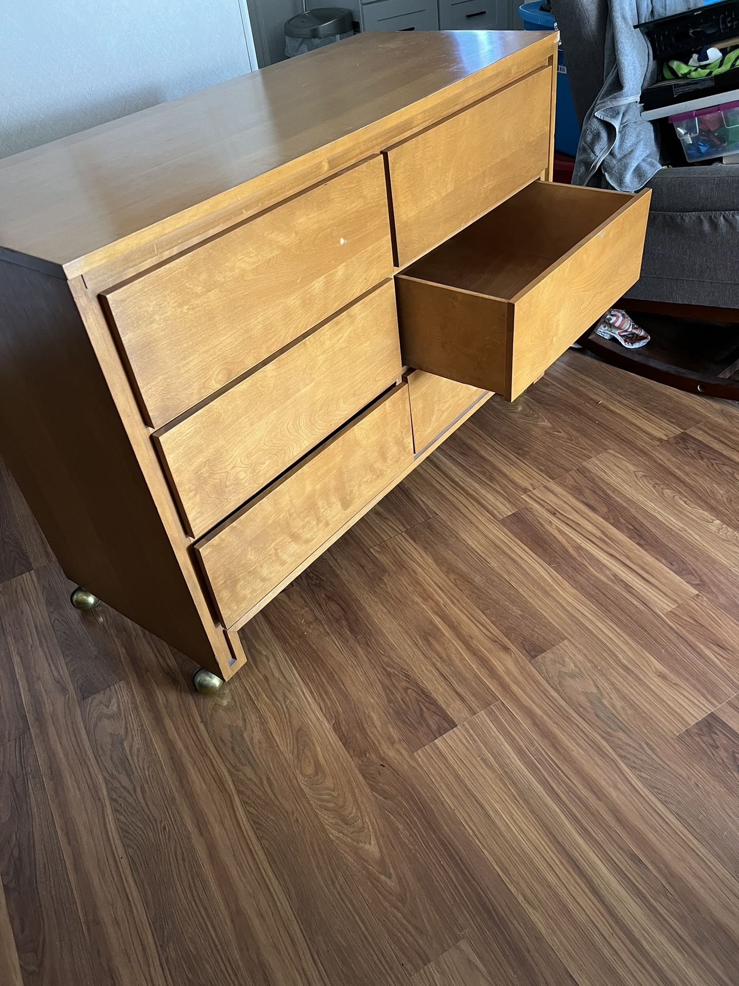 6 Drawer Dresser