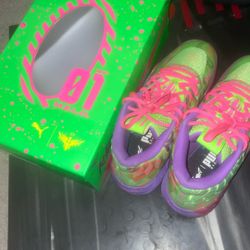 Lamelo Ball Inverse Toxics Size 10.