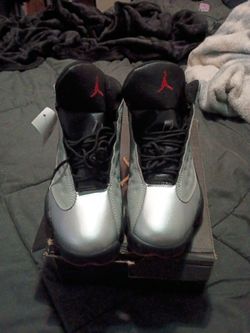 Men's size 10 brand new Jordan flights