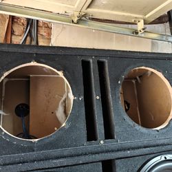 Dual 10" Ported Box $40