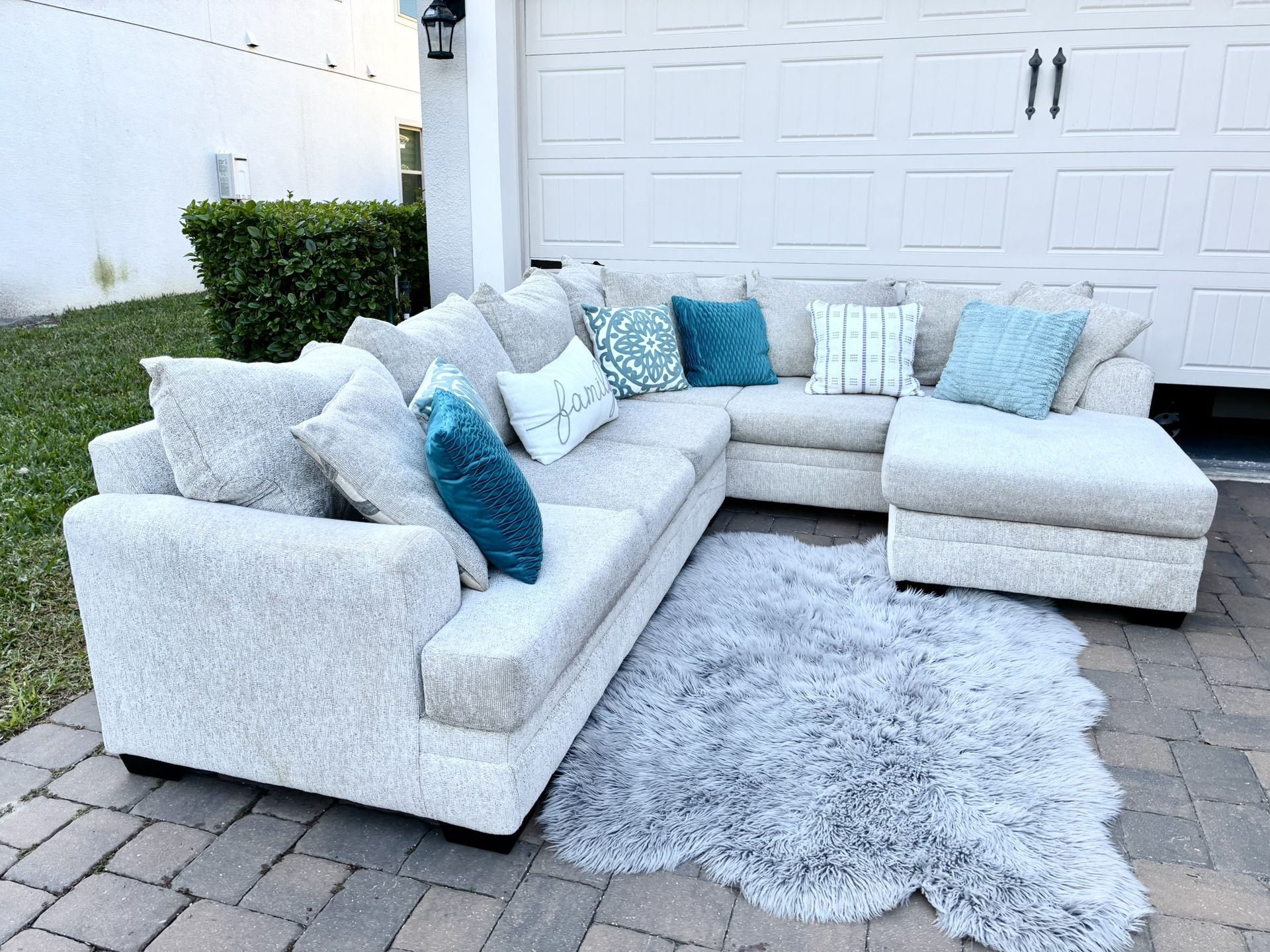 Beige Sectional Reversible Couch 