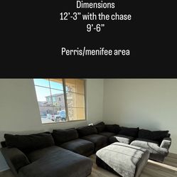 Sectional Couch With Ottoman 