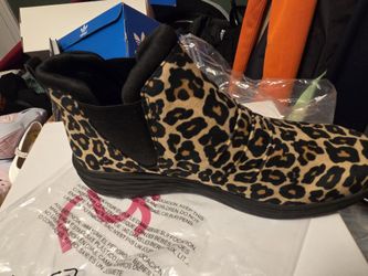  Woman's  Winter Ryka Boots 