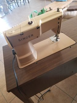 Singer Sowing Machine 403A