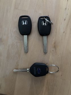 Honda and Subaru key fobs