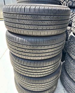 205/55/16 kumho Selling a set of 4 tires in excellent condition 🫡