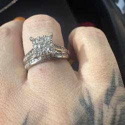 14 Karat White Gold And Diamond Bridal Set 