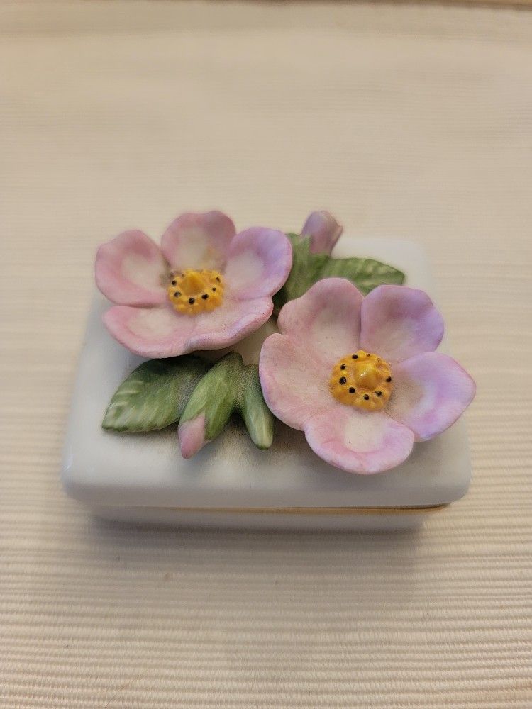 Two VINTAGE LENOX TRINKET BOXES