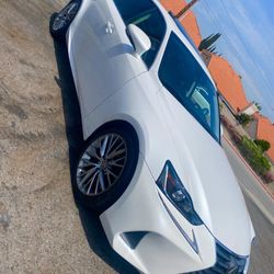 2017 Lexus IS 200t