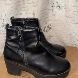 Women’s Boots