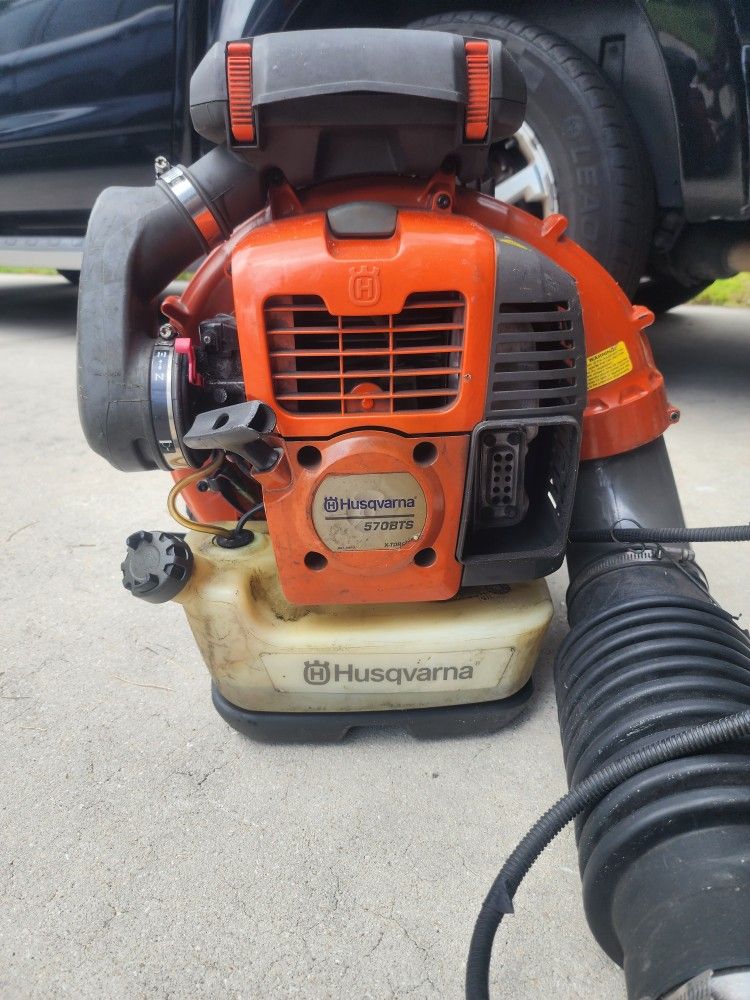 Husqvarna 570BTS Blower. $310