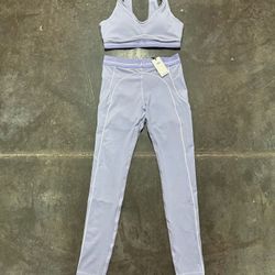 Alo 2 Piece Bra + Leggings Set “Seashell Heather/White” 