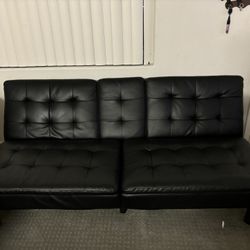 Black Futon 