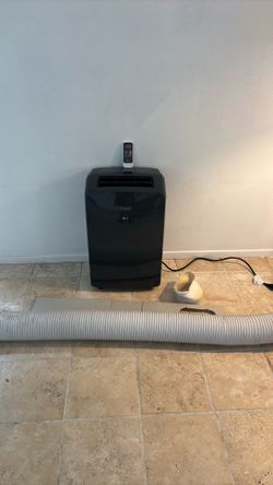 LG Portable Air Conditioner (12000 BTU)