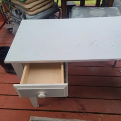 Free Desk
