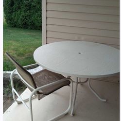 Patio Table & 4 Chairs