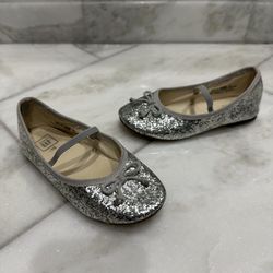 Size 10 Toddler Girls Gap Silver Glitter Dress Shoes