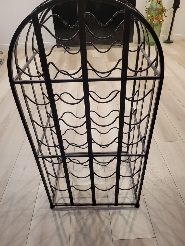 Wine Rack Holds 30 Bottles Brand New Dark Brushed Bronze
8 Rows
Measurements
34" High 17" W 13.5" D