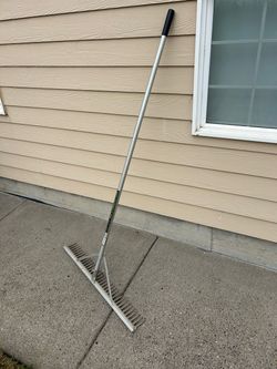 Aluminum landscape rakes are lightweight, 3 foot rake. 5 foot handle.
