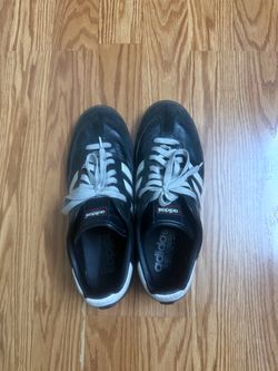 9.5M Black Adidas Sambas